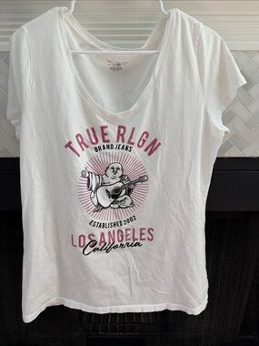 True Religion White V-Neck Tee with Pink and Black Graphic